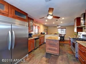 3639 E Piccadilly Rd, Phoenix, AZ 85018 photo 6