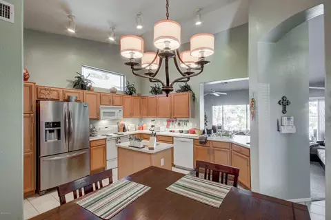 1512 E Sunrise Way, Gilbert, AZ 85296 photo 2