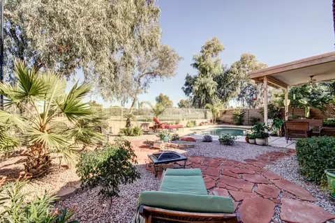 1512 E Sunrise Way, Gilbert, AZ 85296 photo 1