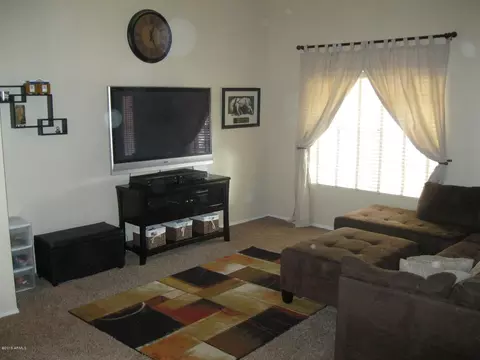 3216 E Tanglewood Dr, Phoenix, AZ 85048 photo 2