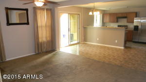 949 S Pheasant Dr, Gilbert, AZ 85296 photo 3