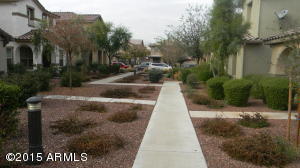 949 S Pheasant Dr, Gilbert, AZ 85296 photo 2