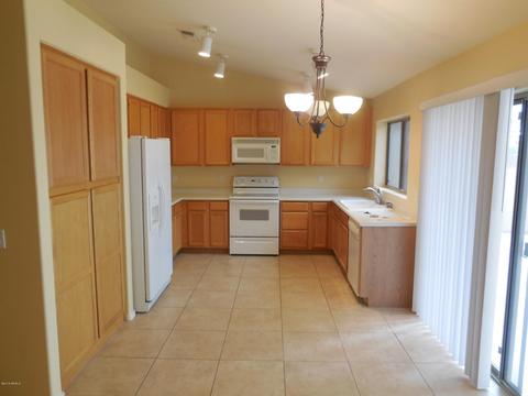 4617 E Lavender Ln, Phoenix, AZ 85044 photo 2