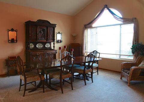3903 E Glenhaven Dr, Phoenix, AZ 85048 photo 2