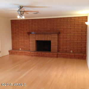 3825 E Sunnyside Dr, Phoenix, AZ 85028 photo 2