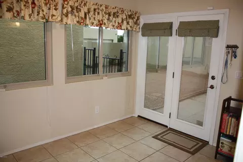 1936 E Citation Ln, Tempe, AZ 85284 photo 9
