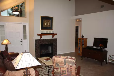 1936 E Citation Ln, Tempe, AZ 85284 photo 3