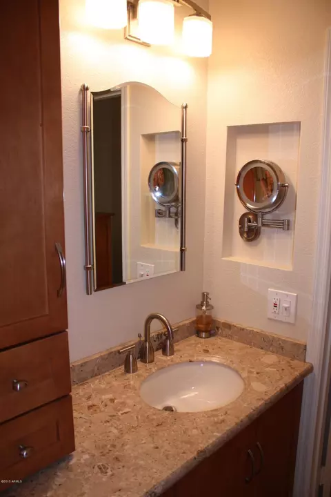 1936 E Citation Ln, Tempe, AZ 85284 photo 13