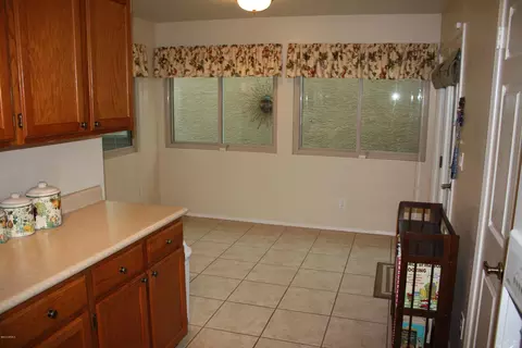 1936 E Citation Ln, Tempe, AZ 85284 photo 8
