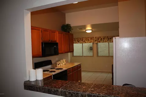 1936 E Citation Ln, Tempe, AZ 85284 photo 5