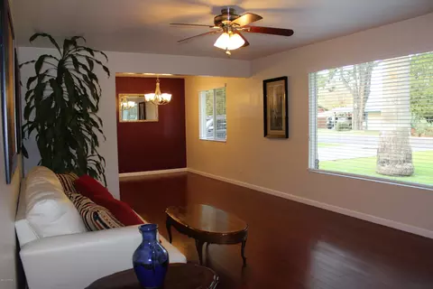 1015 E San Juan Ave, Phoenix, AZ 85014 photo 4
