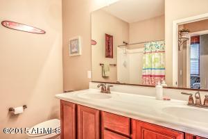 686 E Raven Way, Gilbert, AZ 85297 photo 12