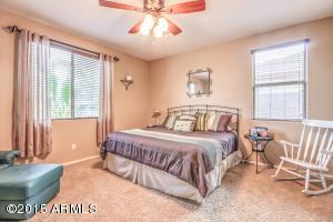 686 E Raven Way, Gilbert, AZ 85297 photo 8