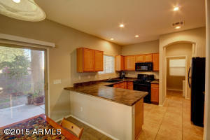 8016 S 5th Ln, Phoenix, AZ 85041 photo 4