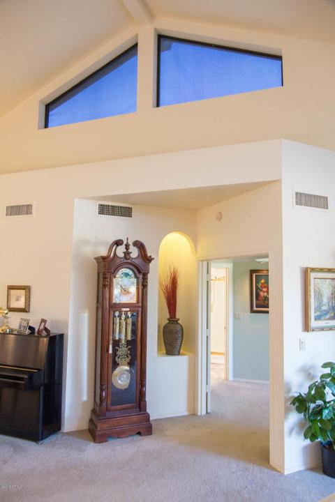 4202 E Paradise Dr, Phoenix, AZ 85028 photo 9