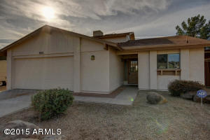 4833 E Pearce Rd, Phoenix, AZ 85044 photo 1
