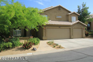 1562 E Crocus Dr, Phoenix, AZ 85022 photo 1