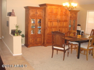 4031 E Lariat Ln, Phoenix, AZ 85050 photo 2