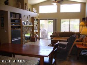 4031 E Lariat Ln, Phoenix, AZ 85050 photo 6
