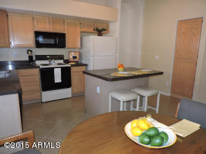 136 S Sandstone St, Gilbert, AZ 85296 photo 3