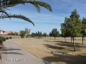 136 S Sandstone St, Gilbert, AZ 85296 photo 2