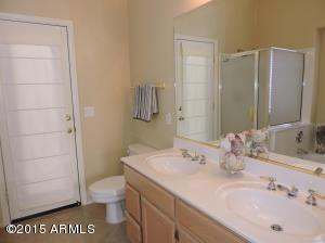 136 S Sandstone St, Gilbert, AZ 85296 photo 11