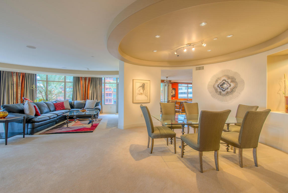 2402 Esplanade Ln #302, Phoenix, AZ 85016 photo 4