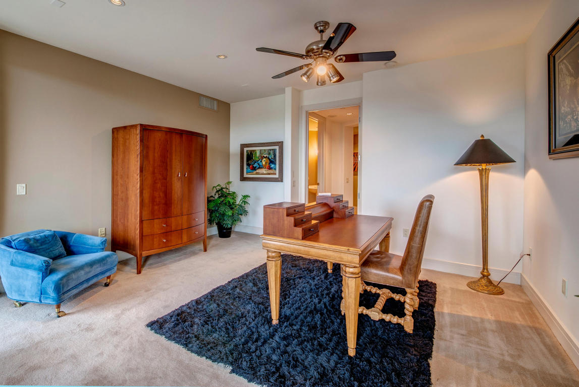 2402 Esplanade Ln #302, Phoenix, AZ 85016 photo 17