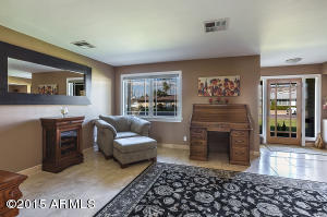 5001 E Cheery Lynn Rd, Phoenix, AZ 85018 photo 4