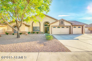 649 E Sage Brush St, Gilbert, AZ 85296 photo 1