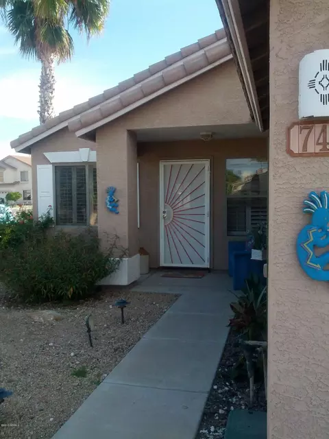 749 E Potter Dr, Phoenix, AZ 85024 photo 2