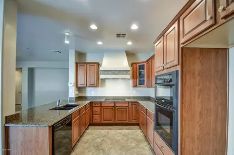3304 E Ivanhoe St, Gilbert, AZ 85295 photo 7