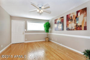 136 E Garnet Ave, Mesa, AZ 85210 photo 4