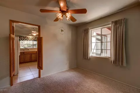 3224 E Hazelwood St, Phoenix, AZ 85018 photo 11