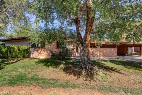 3224 E Hazelwood St, Phoenix, AZ 85018 photo 2