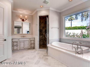 5202 E Roma Ave, Phoenix, AZ 85018 photo 16