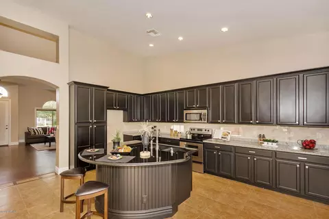 1717 E Cortez Dr, Gilbert, AZ 85234 photo 4