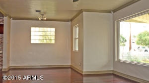 802 W Earll Dr, Phoenix, AZ 85013 photo 3