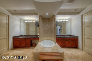 8 Biltmore Est #213, Phoenix, AZ 85016 photo 13