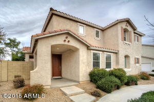 996 E Cantebria Dr, Gilbert, AZ 85296 photo 1
