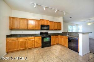 996 E Cantebria Dr, Gilbert, AZ 85296 photo 8