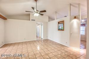 981 E Cullumber St, Gilbert, AZ 85234 photo 2