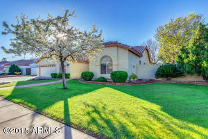 2289 E Victor Rd, Gilbert, AZ 85296 photo 2
