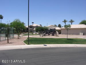 548 N Jackson St, Gilbert, AZ 85233 photo 7