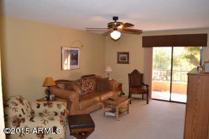 909 E Becker Ln, Phoenix, AZ 85020 photo 4
