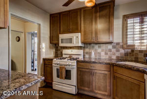 318 E Pierson St, Phoenix, AZ 85012 photo 12
