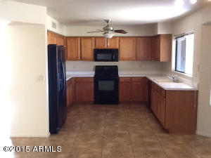 314 N Cobblestone St, Gilbert, AZ 85234 photo 2
