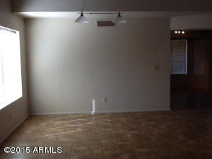 314 N Cobblestone St, Gilbert, AZ 85234 photo 5