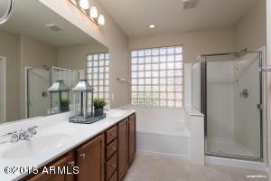 1464 E Birdland Ct, Gilbert, AZ 85297 photo 9