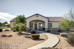 2091 E Melrose St, Gilbert, AZ 85297 photo 1